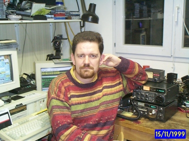 f1bay.jpg (85057 octets)